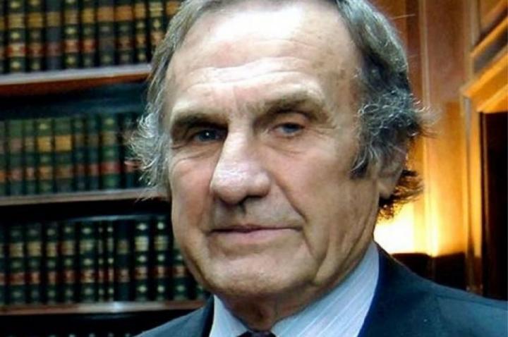 Internaron a Carlos Reutemann