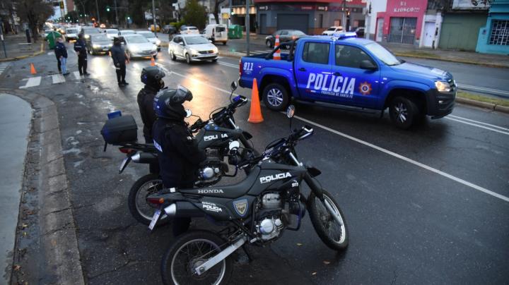 Estrictos controles en las calles de Rosario