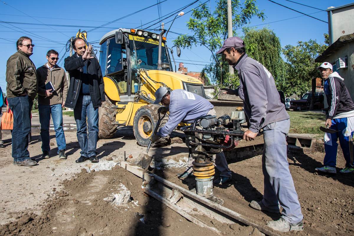 Corral anunciará el plan de reconstrucción vial para la capital