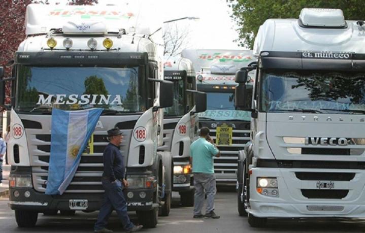 Camioneros acordó una suba salarial del 45 %