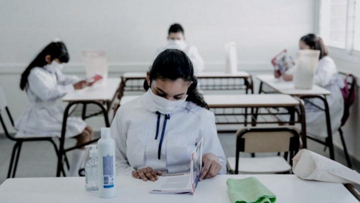 Vuelven las clases en las escuelas primarias de Santa Fe