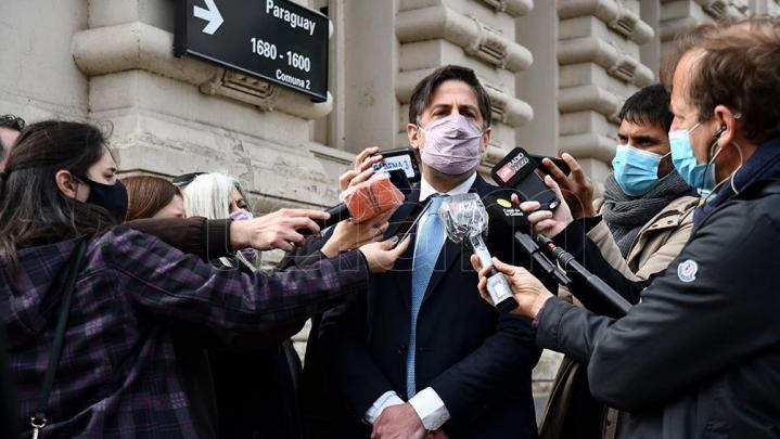 Docentes: acuerdan salario mínimo de $ 40.000 