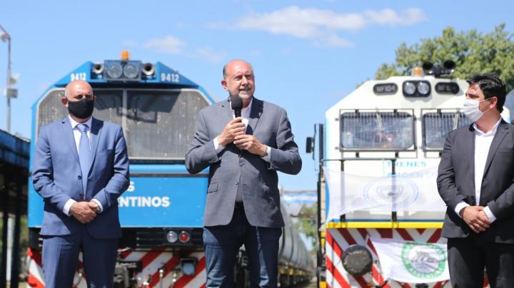 El tren volvió a cruzar la laguna La Picasa