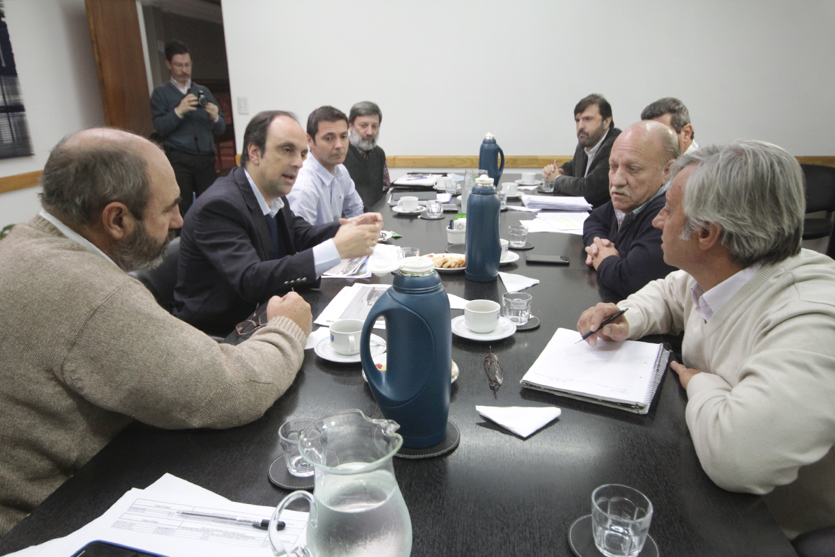 Municipio y Assa, juntos para reparar la red vial