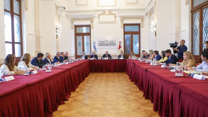 Perotti reunió a los legisladoras nacionales por Santa Fe
