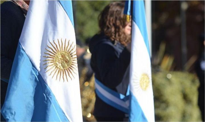 La Pampa eliminó la figura del abanderado en las escuelas
