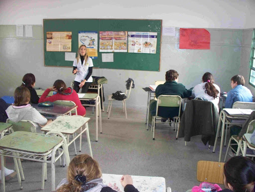 Santa Fe no descarta el pase sanitario para docentes y alumnos