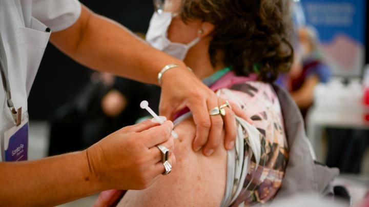 Santa Fe vacunó al 83% de la población con dos dosis