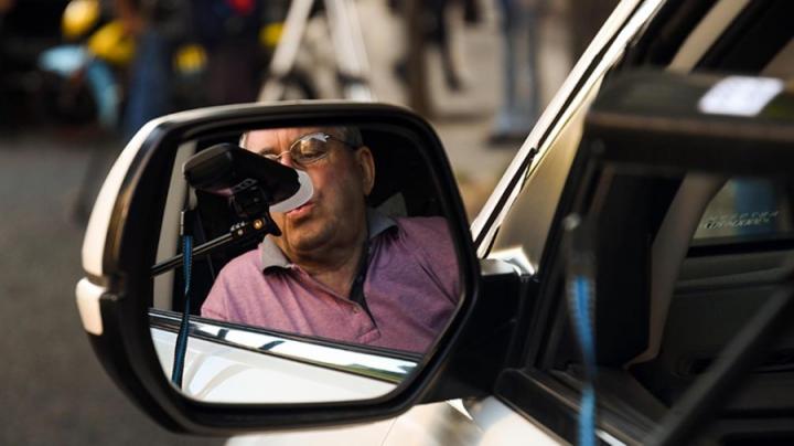 Le sacarán el carné a los conductores con alcoholemia positiva