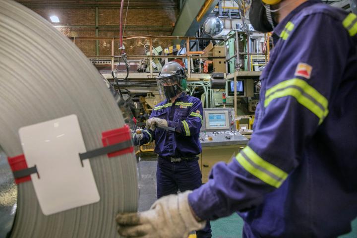 La industria subió 16% y la construcción 30%