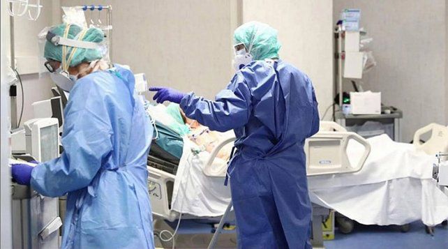 Sostenida baja de contagios de covid en Santa Fe