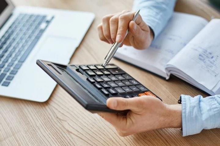 Ganancias: el gobierno elevará el piso a $ 265.000