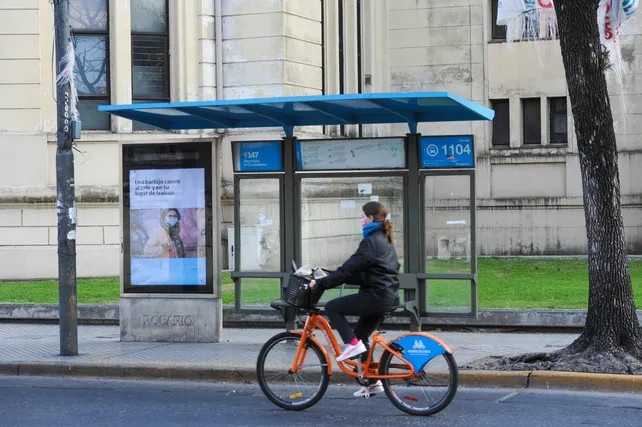 El boleto de colectivo debería costar $ 100
