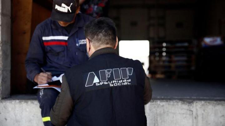 Empleados de Afip lograron una suba salarial del 70%