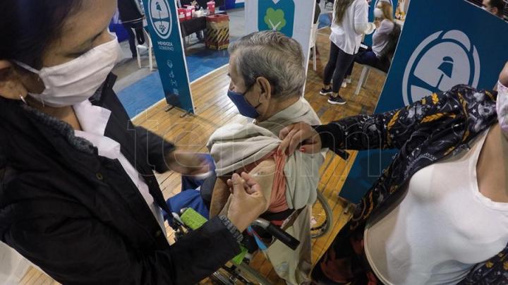 El 60 % de los argentinos no se aplicó dosis de refuerzo