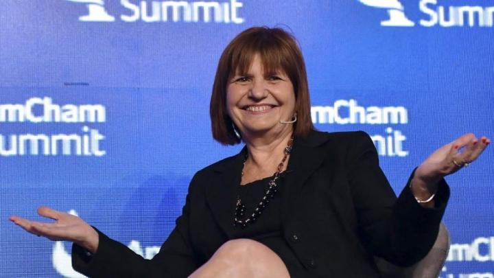 Patricia Bullrich propuso eliminar los planes sociales