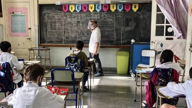 Prohibieron el lenguaje inclusivo en las escuelas