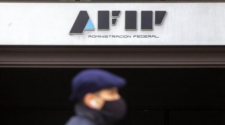 Ganancias: los salarios de hasta $ 280.792 no lo pagan