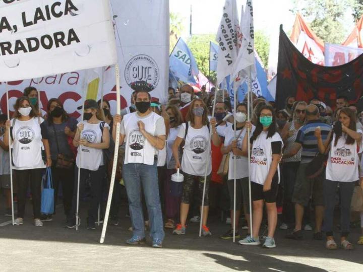 Prohíben las asambleas docentes en horario de clases