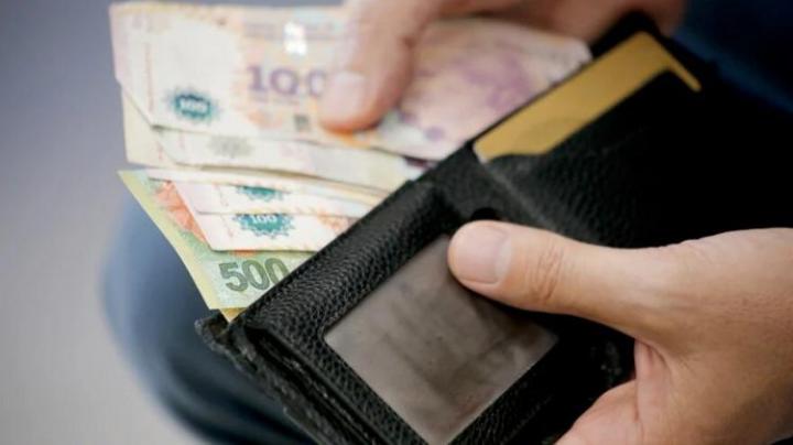 Los salarios subieron 6,2% y le ganaron a la inflación