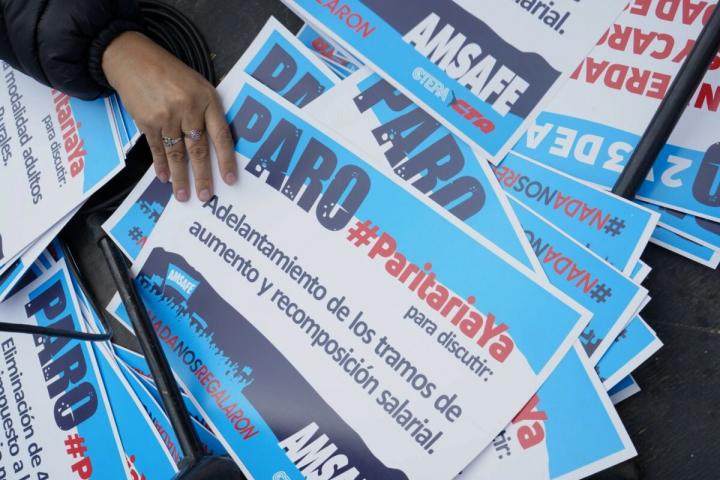 Para Amsafe, “el gobierno lleva adelante un ajuste salarial”