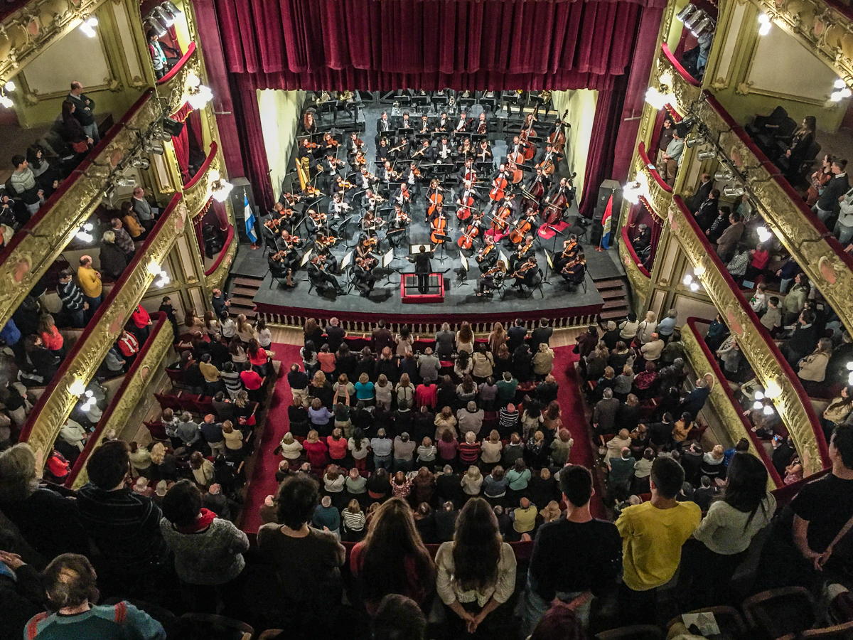 La Sinfónica abrió la celebración de Mayo 