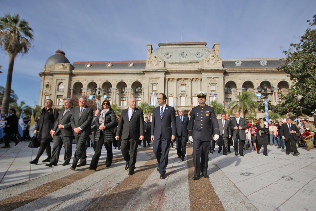 “Celebramos 33 años de continuidad de la democracia” 