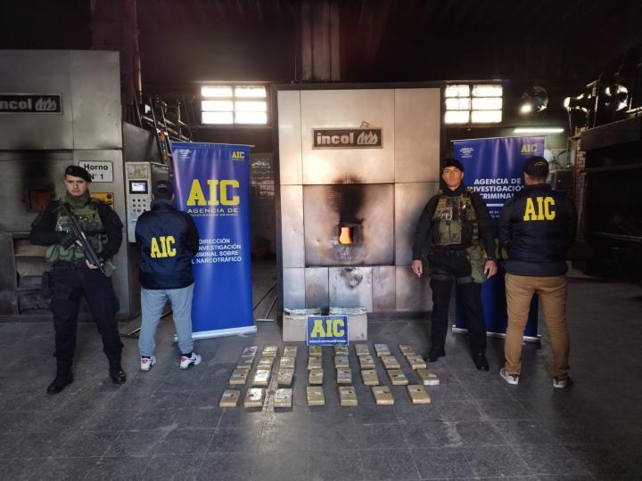 Quemaron 30 kilos de marihuana