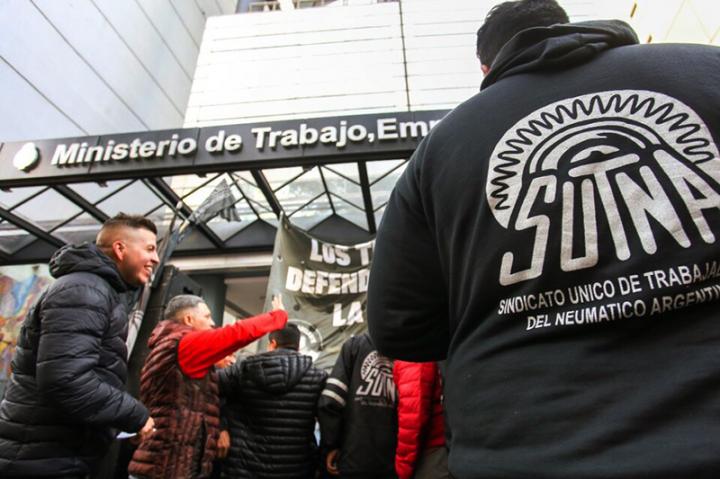 Neumáticos: sindicato y empresas llegaron a un acuerdo