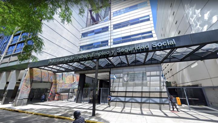 El salario mínimo aumentará 20% más hasta marzo