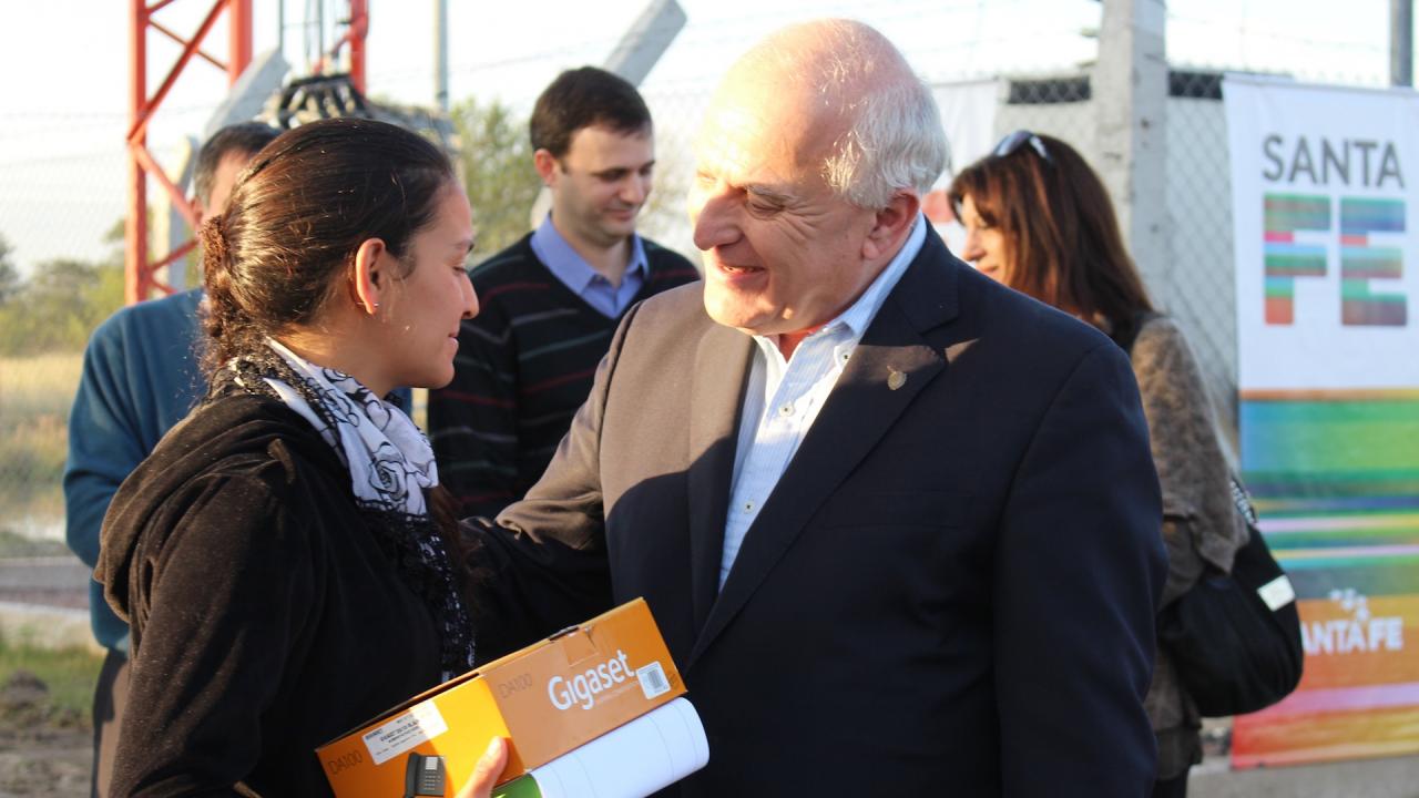 La Cuña Boscosa con telefonía móvil 