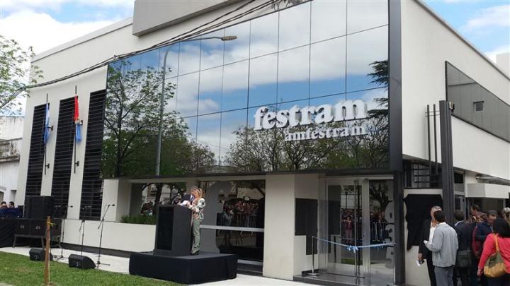 Empleados municipales: 21% en diciembre y 5% en enero