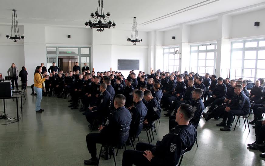 Cadetes del ISEP se capacitan en violencia de género