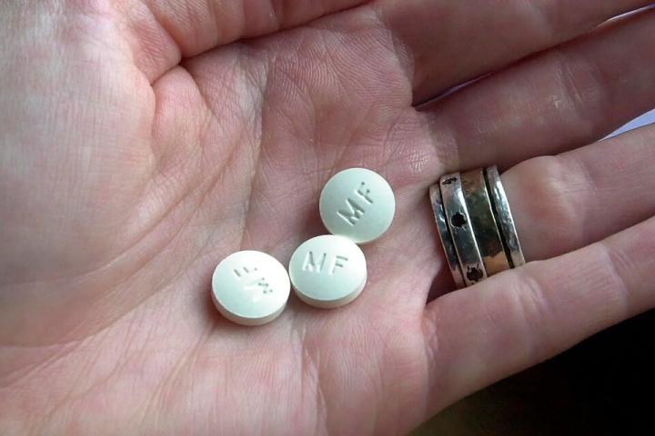 Aborto legal: autorizan la comercialización de mifepristona