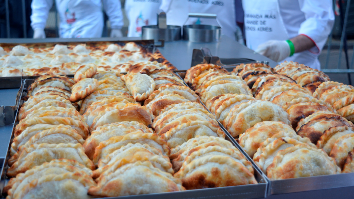 Se viene el Día Internacional de la Empanada