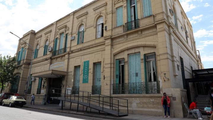 Inédita intervención cerebrovascular salvó la vida a una mujer