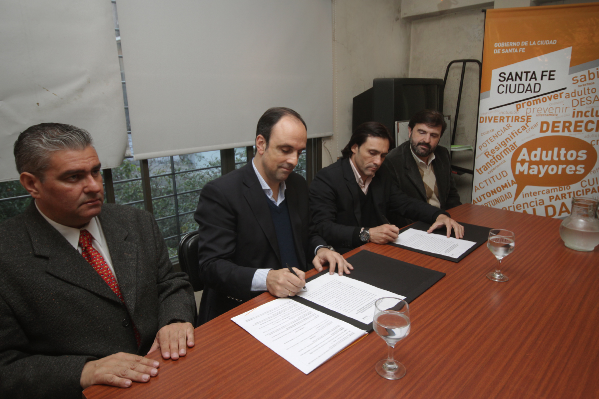 Adultos mayores: acuerdo entre el Municipio y Pami