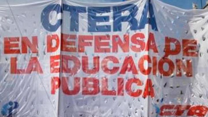 Decretan un paro nacional docente para este jueves