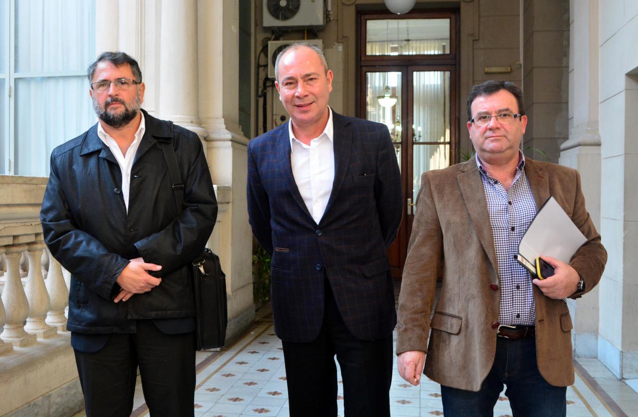 Crearon el régimen de traslados para asistentes escolares