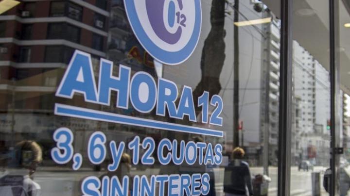 El Gobierno prorrogó el Ahora 12 hasta enero de 2024