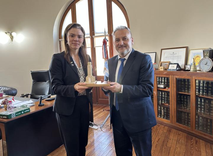 Lewandowski se reunió con funcionarias de la embajada de EE.UU.