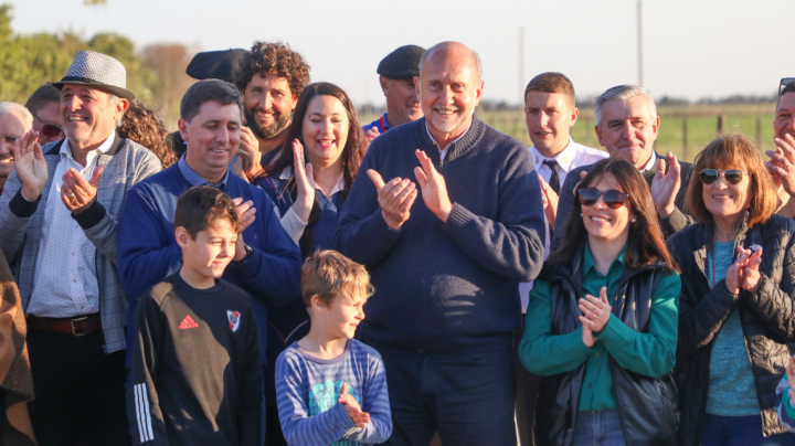 Omar Perotti sigue inaugurando obras en la provincia