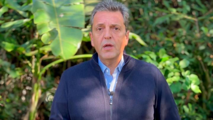 Sergio Massa anunció tres bonos de $37.000 para jubilados