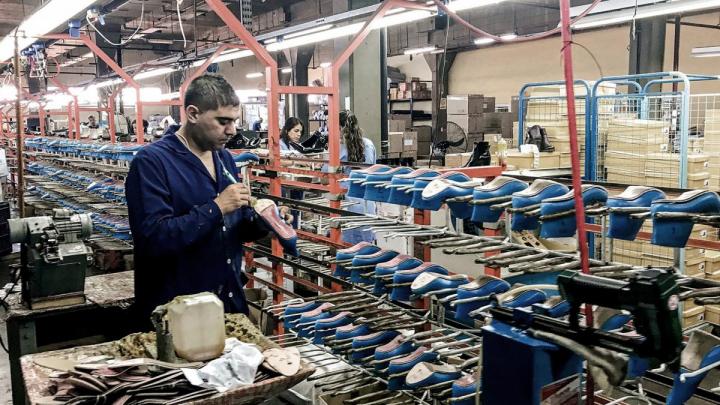 El desempleo bajó al 6,2% en el segundo trimestre del año