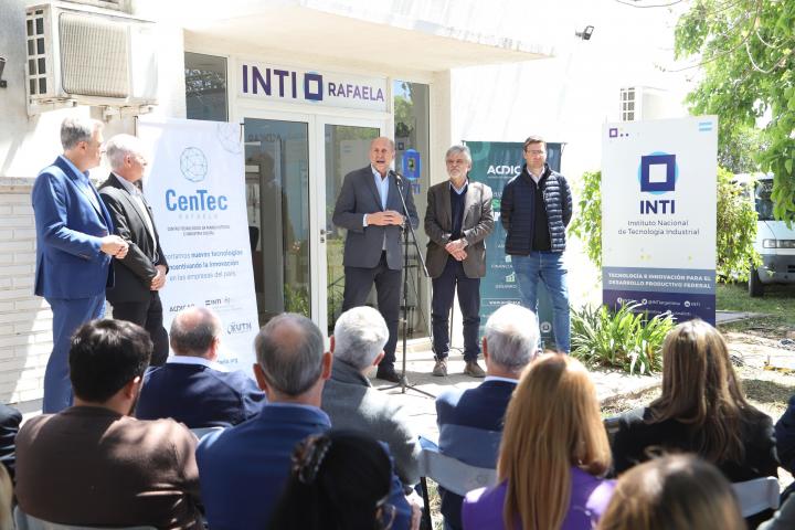 Perotti y Filmus recorrieron un ecosistema de innovación