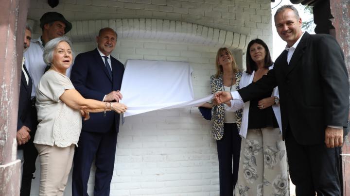 Perotti presidió el acto por los 450 años de la fundación de Santa Fe