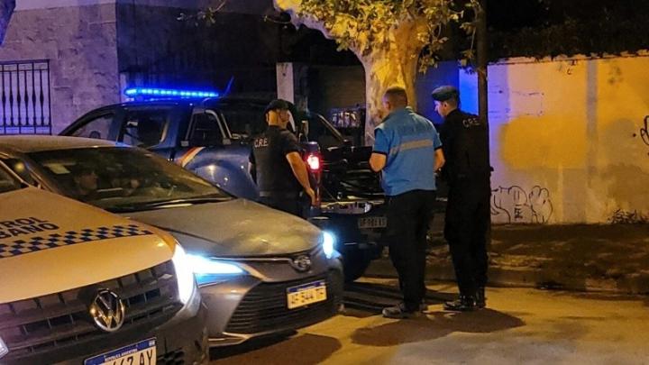 Una patota le pegó con un fierro en la cabeza y está grave