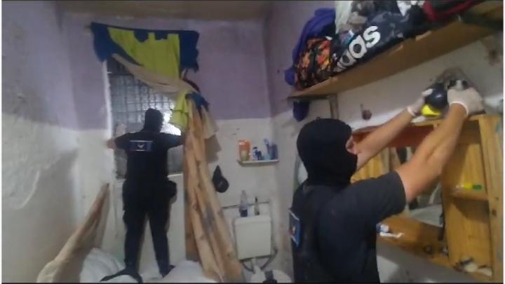 Fuerte operativo de control en la Cárcel de Coronda