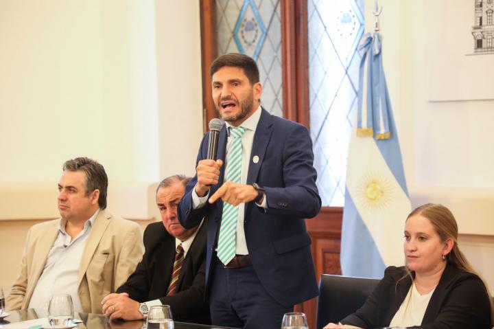 Pullaro: “Vamos a desestructurar las bandas criminales”