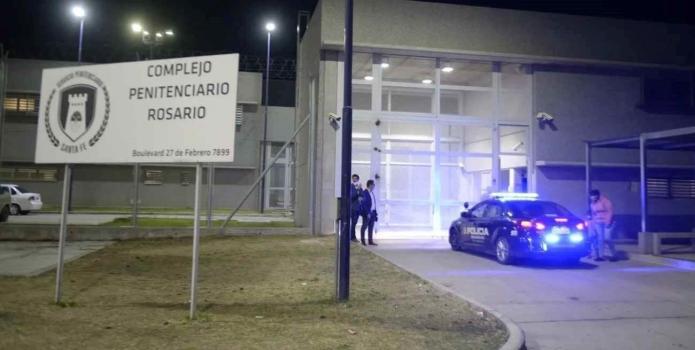 Lluvia de balas sobre el Complejo Penitenciario de Rosario